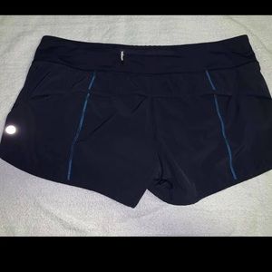 Lululemon Speed Shorts 2.5” size 10